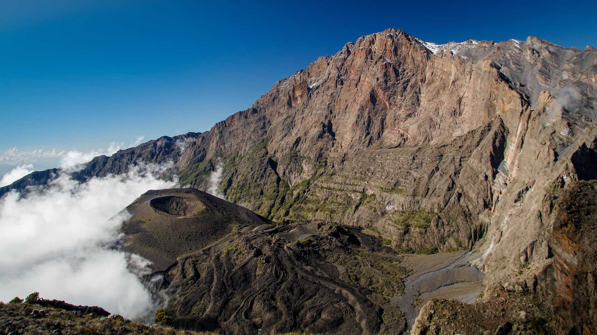 4-Day Hike Mount Meru